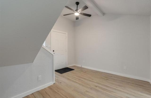 3407 South Lee Avenue Gallery 4