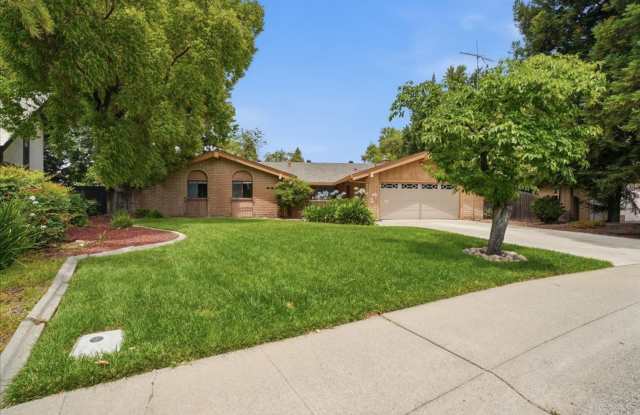 654 Jerome St photos photos