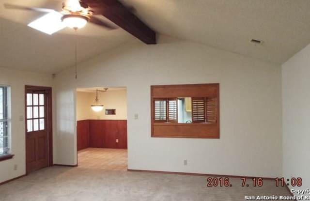 1406 PERENNIAL DR Gallery 3
