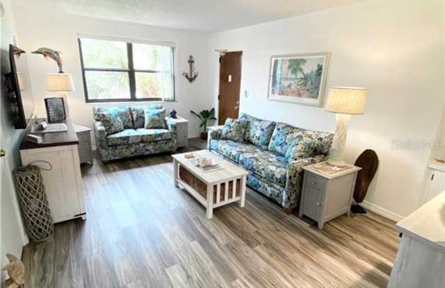 6800 SUNSET WAY Gallery 2