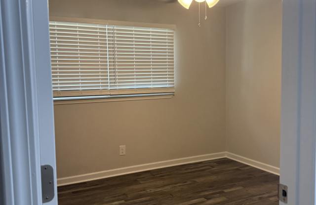 5090 Sycamore Dr Gallery 4