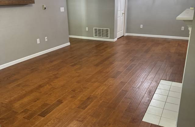 14908 Lenox Drive Gallery 4