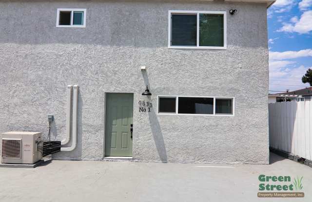 6833 Amherst Street1 Gallery 3