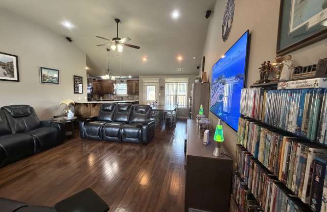 12 Jaguar Drive Gallery 4