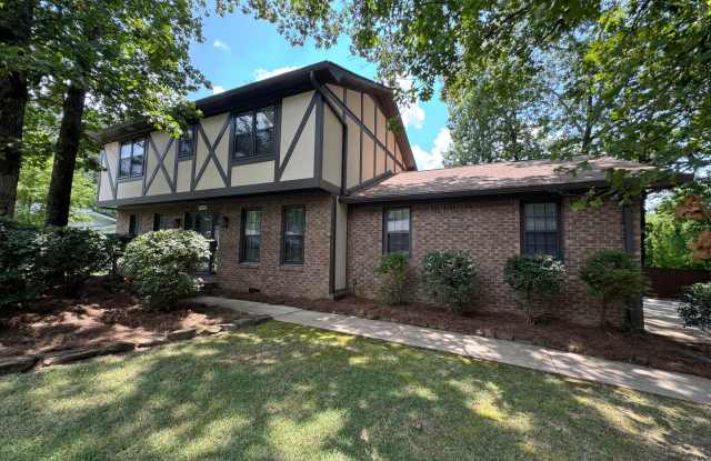 Renovated 3/2.5 House in Chieftain Hills- $1,995 photos photos