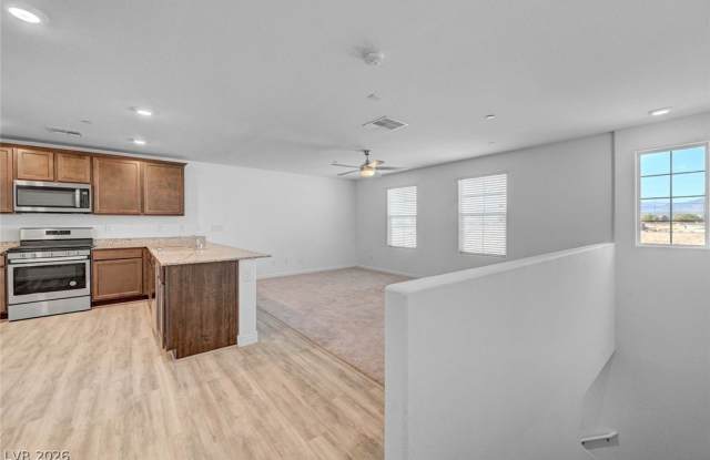 5208 Steep Cliffs Avenue Gallery 4