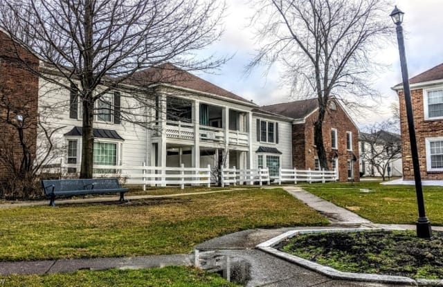 25 Trenton Square - 25 Trenton Square, Euclid, OH 44143 25 Trenton Square - 25 Trenton Square, Euclid, OH 44143