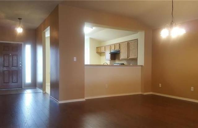 9512 Castle Pines DR Gallery 2