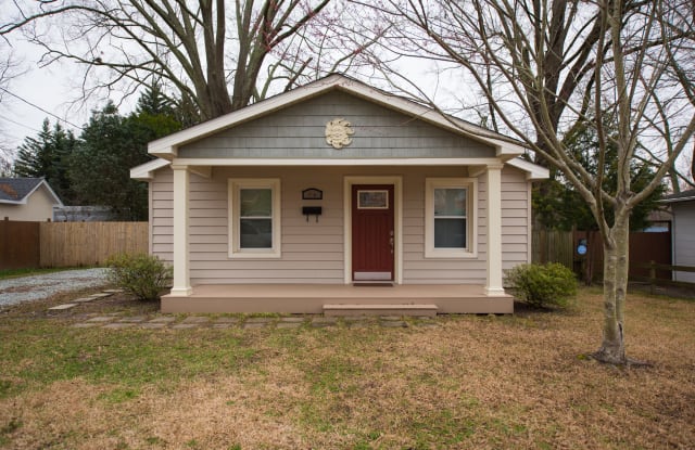 517 Wood Street - 517 Wood St, Cary, NC 27513