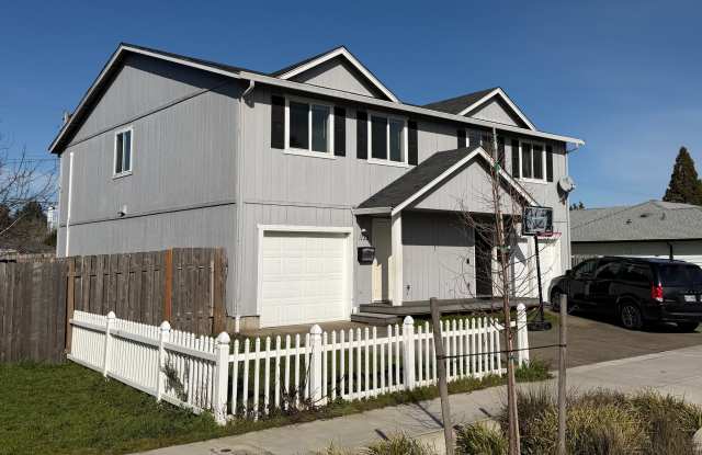 1139 2nd Street Northwest Gallery 1