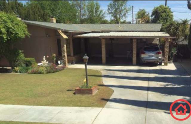 Lovely Home In Wasco! photos photos