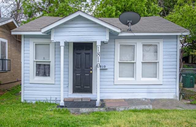 2BR/1BA Ideal Home Near Downtown photos photos