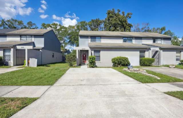 5541 Greatpine Lane North photos photos