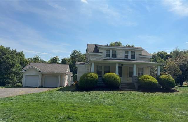 7108 Wakefield Road Gallery 1
