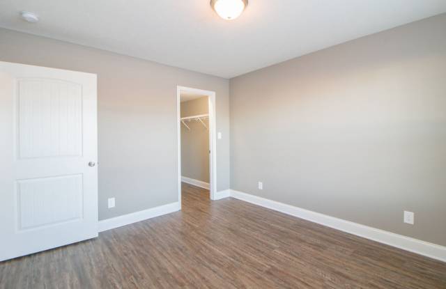 325-C Landrum Place Gallery 3