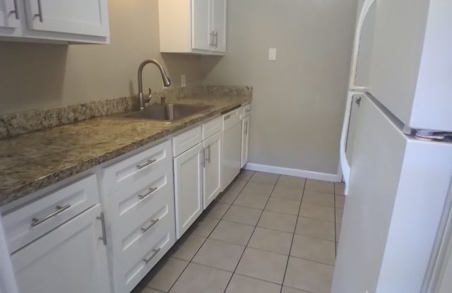 105 Patillo Road - 105 West Pattillo Road, Orange County, TX 77630