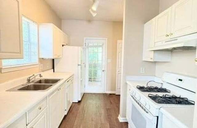 580 Windsor Street SW Gallery 3