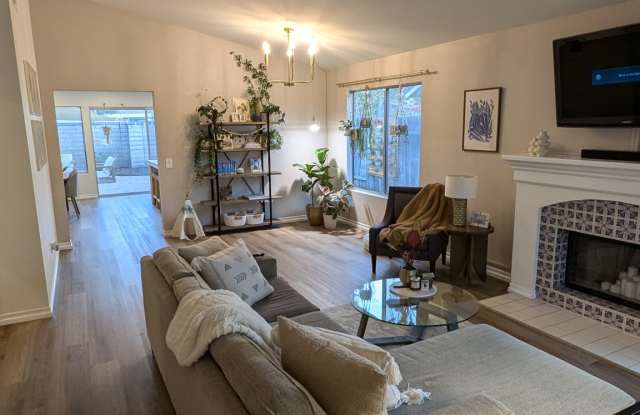 5434 Camino Deville photos photos