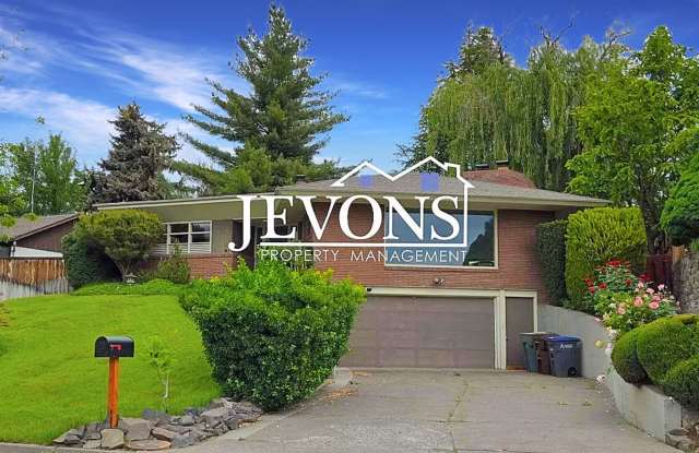 Coming soon on April 20! A gorgeous home featuring a spacious backyard! photos photos