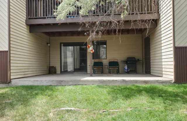 2 Bedroom 2 Bath Condo with Deck and Fireplace photos photos