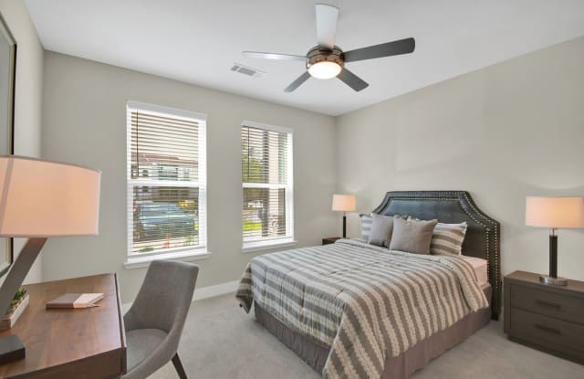 Vintage Winter Park Apartments Gallery 3