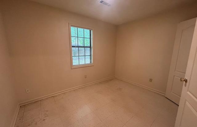 20 Tina Dr. Gallery 4