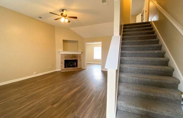 3 bed, 3 bath home in Arlington Gallery 3