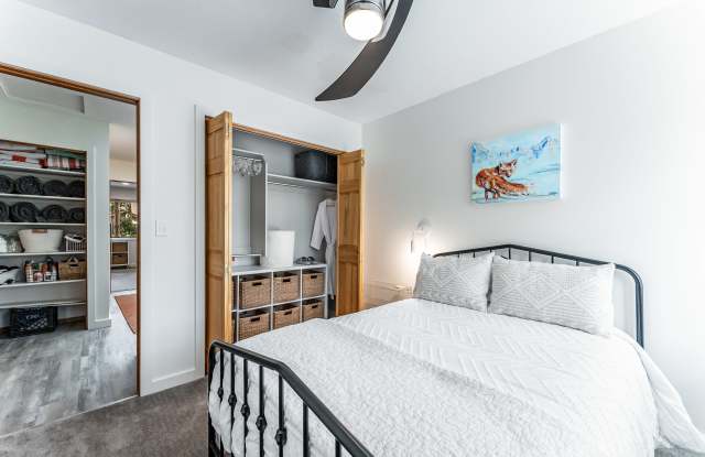 1712 West Olive Streetunit 50 Gallery 3