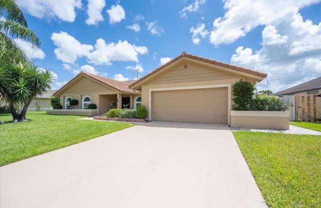 1654 Farmington Circle Gallery 2