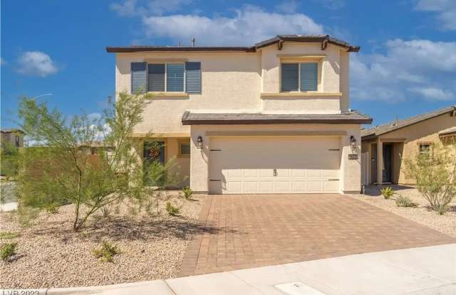 Modern 3 Bd, 3 bth, Home, Chef inspired kitchen photos photos