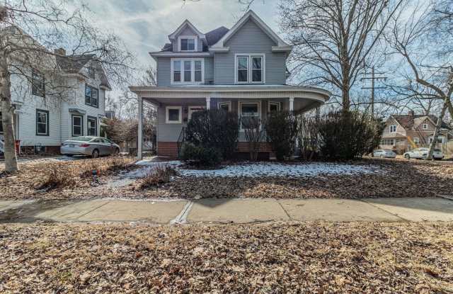 5 bedroom, 2 bath home, close to U of I, MTD lines, local shopping & dining!! - Available August 2026 photos photos