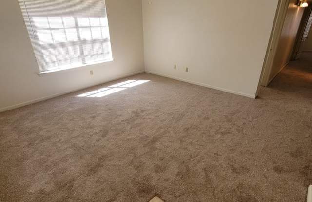College Station - 3 Bedrooms / 2 baths four plex downstairs unit. photos photos