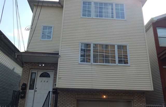 332 RANDOLPH AVE - 332 Randolph Avenue, Jersey City, NJ 07304