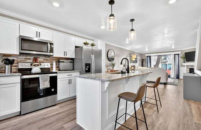 Two Bedroom Townhome W/ Garage! photos photos Two Bedroom Townhome W/ Garage! photos photos