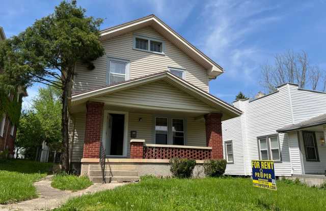 4 bedrooms 2 full bathrooms for rent photos photos