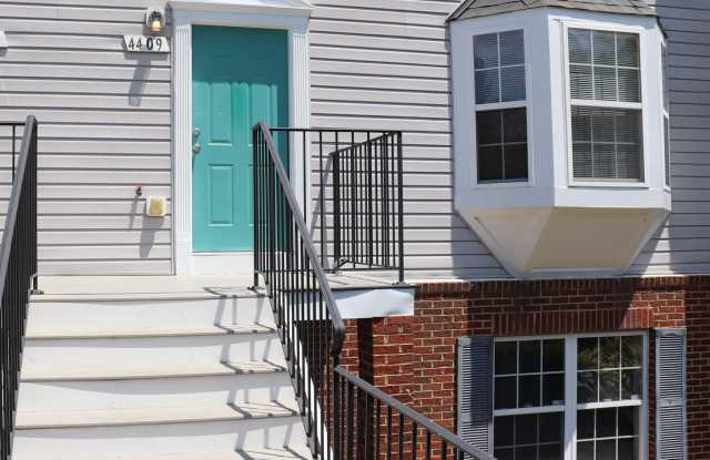 4409 BLUE HERON WAY - 4409 Blue Heron Way, Bladensburg, MD 20710
