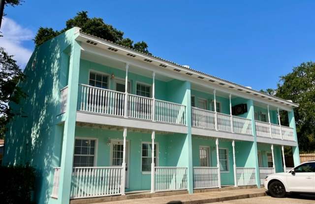 Biloxi 2 Bedroom Gallery 1
