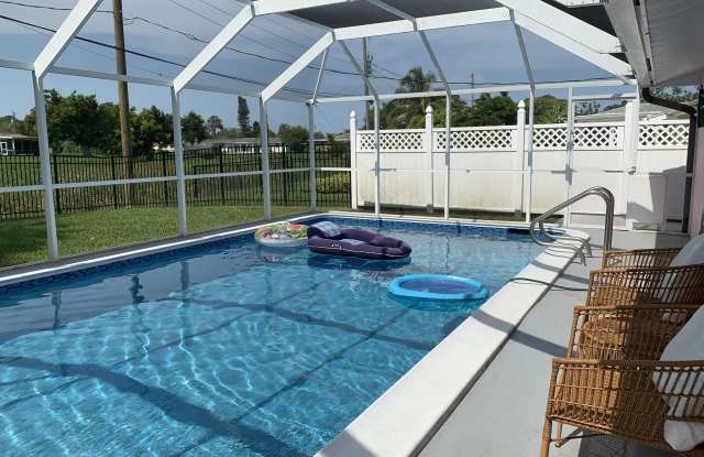 3360 Kenmore Drive - 3360 Kenmore Drive, Gulf Gate Estates, FL 34231