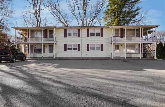 35 W Wrentham Road unit: 3 - 35 West Wrentham Road, Cumberland Hill, RI 02864