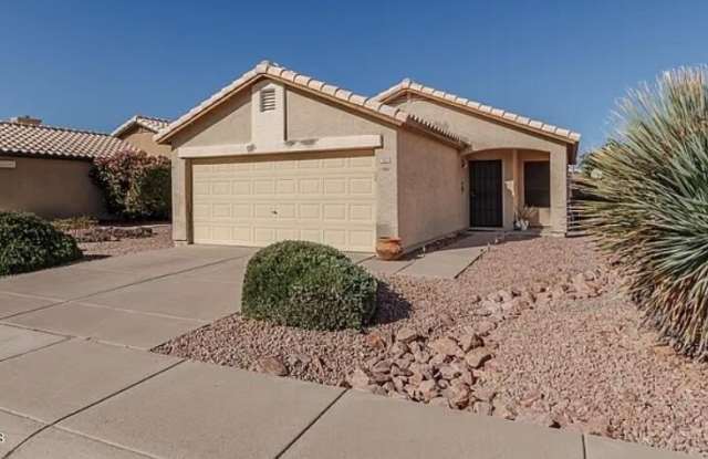 2112 E ROBIN Lane E photos photos