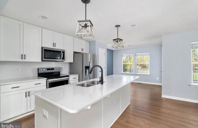 95 TATE MANOR Drive Gallery 2