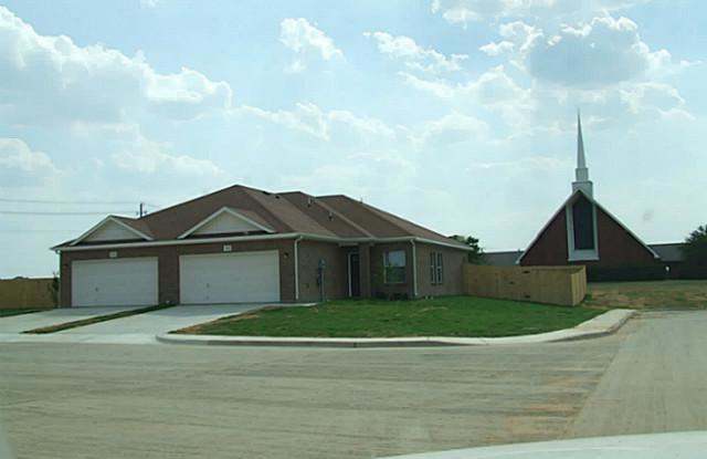 422 Blake Lane - 422 Blake Ln, Midlothian, TX 76065