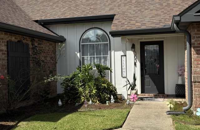303 N Rushmore Lane Gallery 2