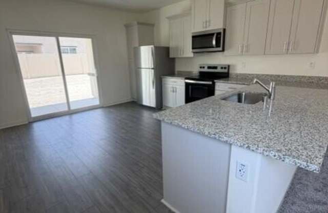 42491 Aruba Court Gallery 4