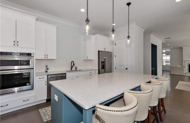 6641 Sterling Drive Gallery 4