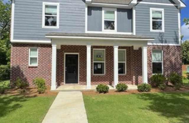 1728 Windsor Hill Blvd photos photos