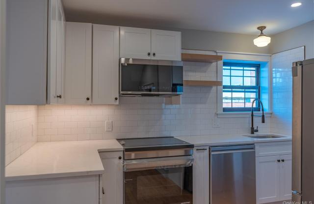 85 Cannon Street unit: 2 photos photos