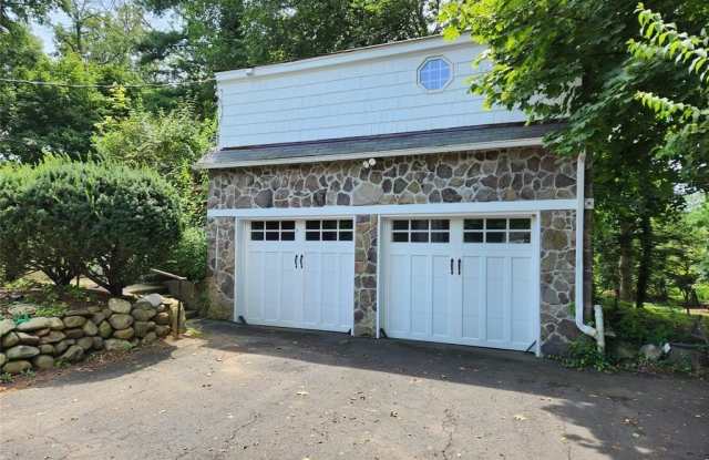 274 Franklin Turnpike Garage Apart photos photos