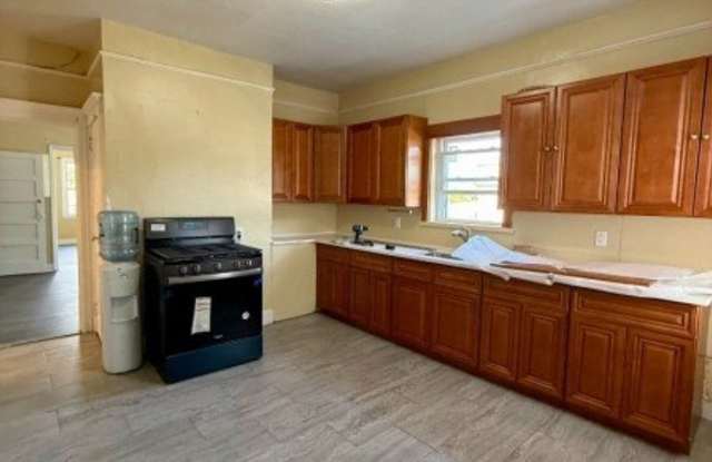 359 Belmont Ave photos photos