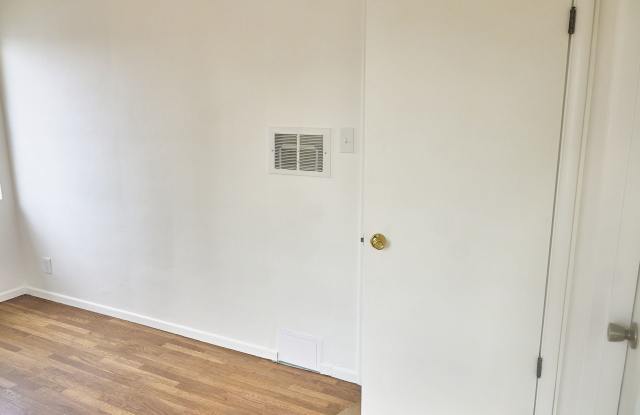 5501 Orange Avenue Gallery 4